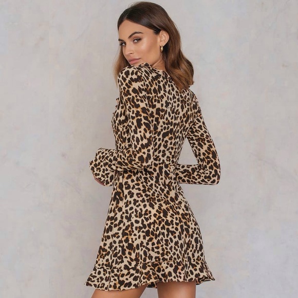 for love & lemons  leo keyhole stretch silk mini dress in cheetah, size small - Picture 8 of 15